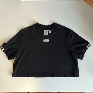 Adidas black short sleeve loose fit crop top tshirt xl